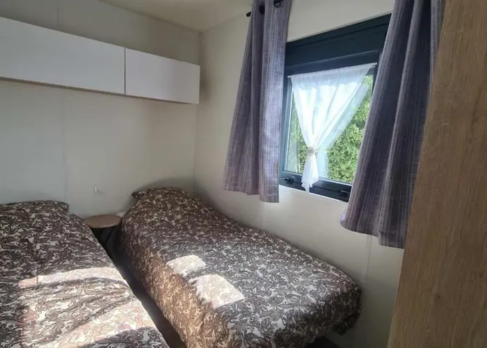 Kemp Mobil-home Vue Piscine - La Falaise - La Coquille D'opale *